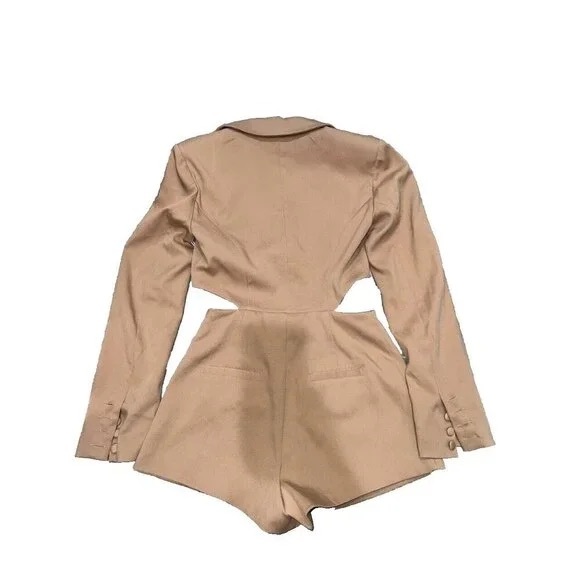 Camila Coehlo Cropped Blazer and Shorts Set - Picture 3 of 3